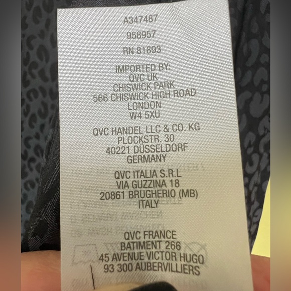 LOGO by Lori Goldstein Gray Sweater - Picture 8 of 14